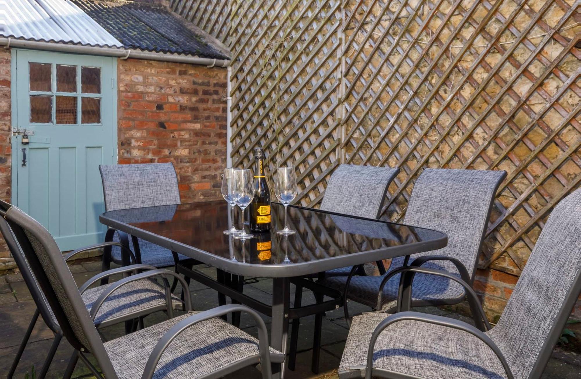 2 Bed, Pet Friendly Sleeps 6 In Norton Vila Norton  Exterior foto